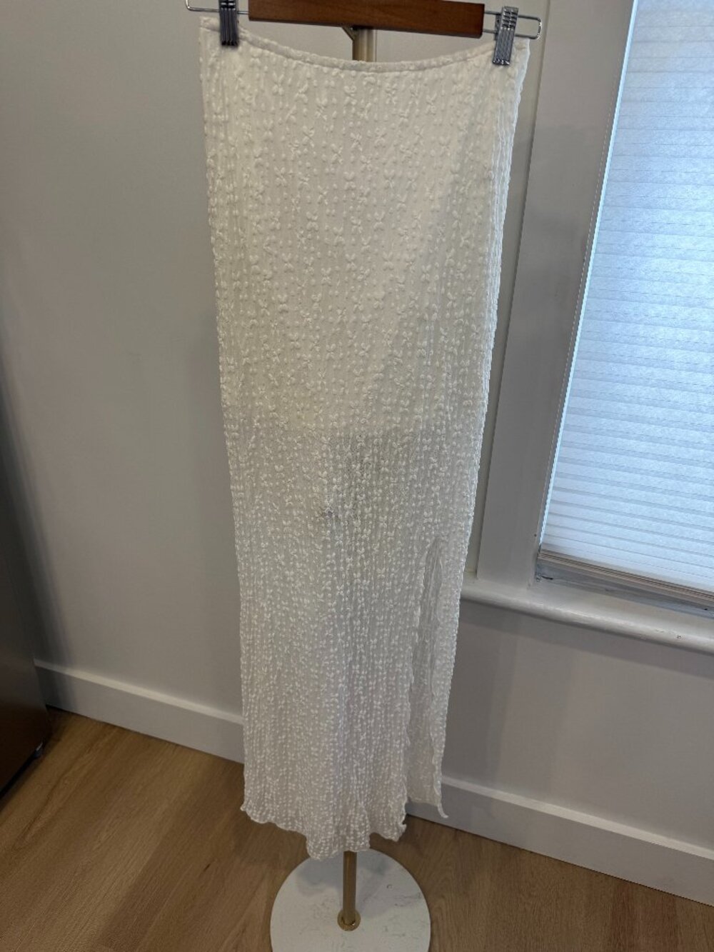 White Textured Floral High-Waist Maxi Swimsuit Cover-Up Skirt